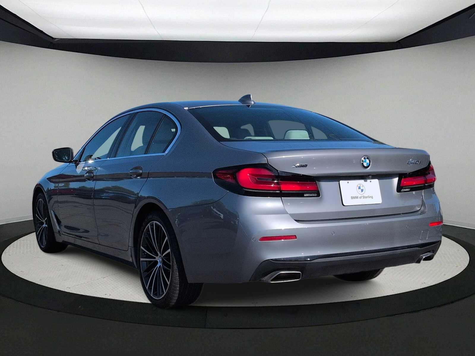 Thumbnail: 2023 BMW 5 Series - 6