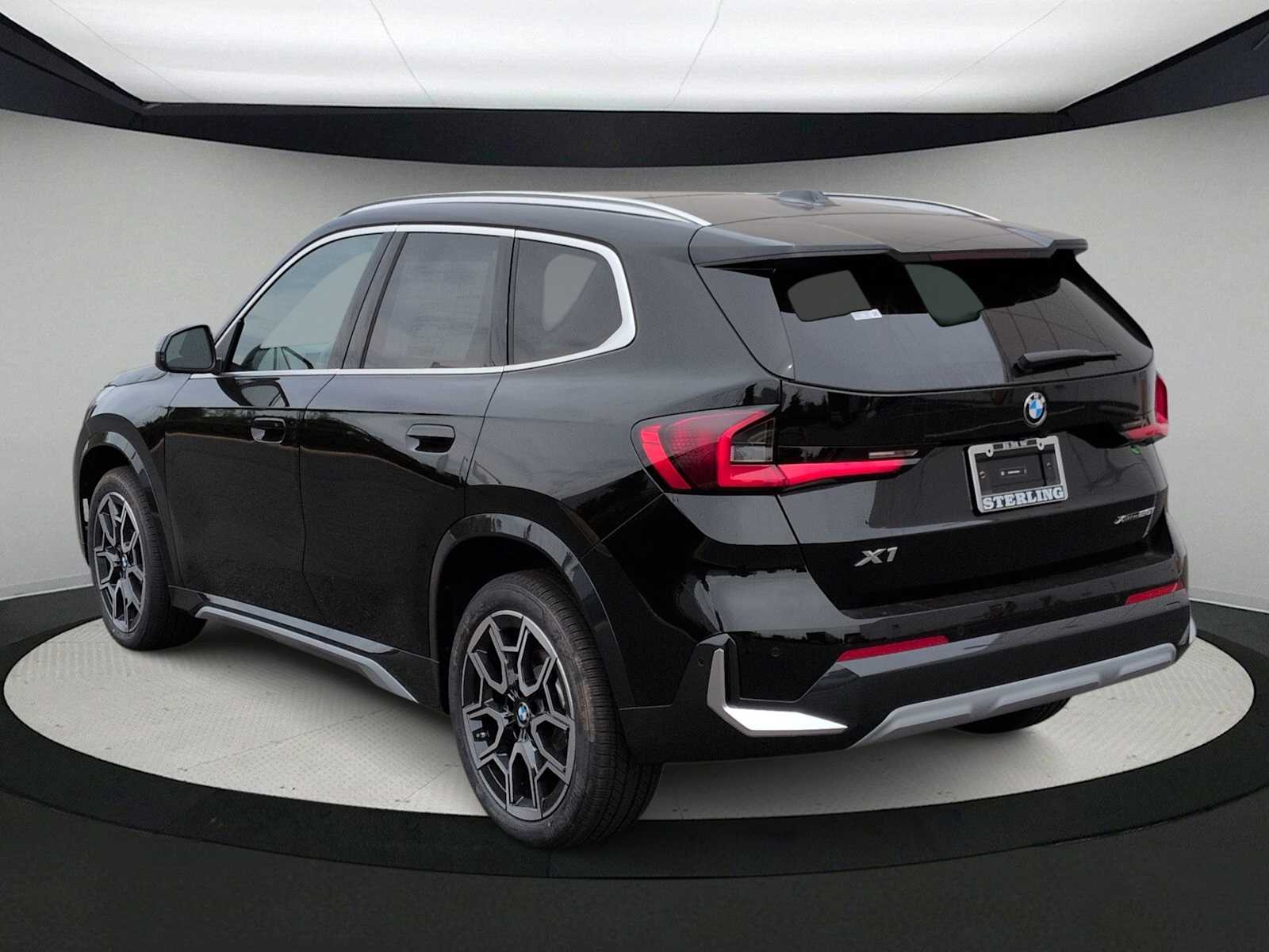 Thumbnail: 2026 BMW X1 - 6