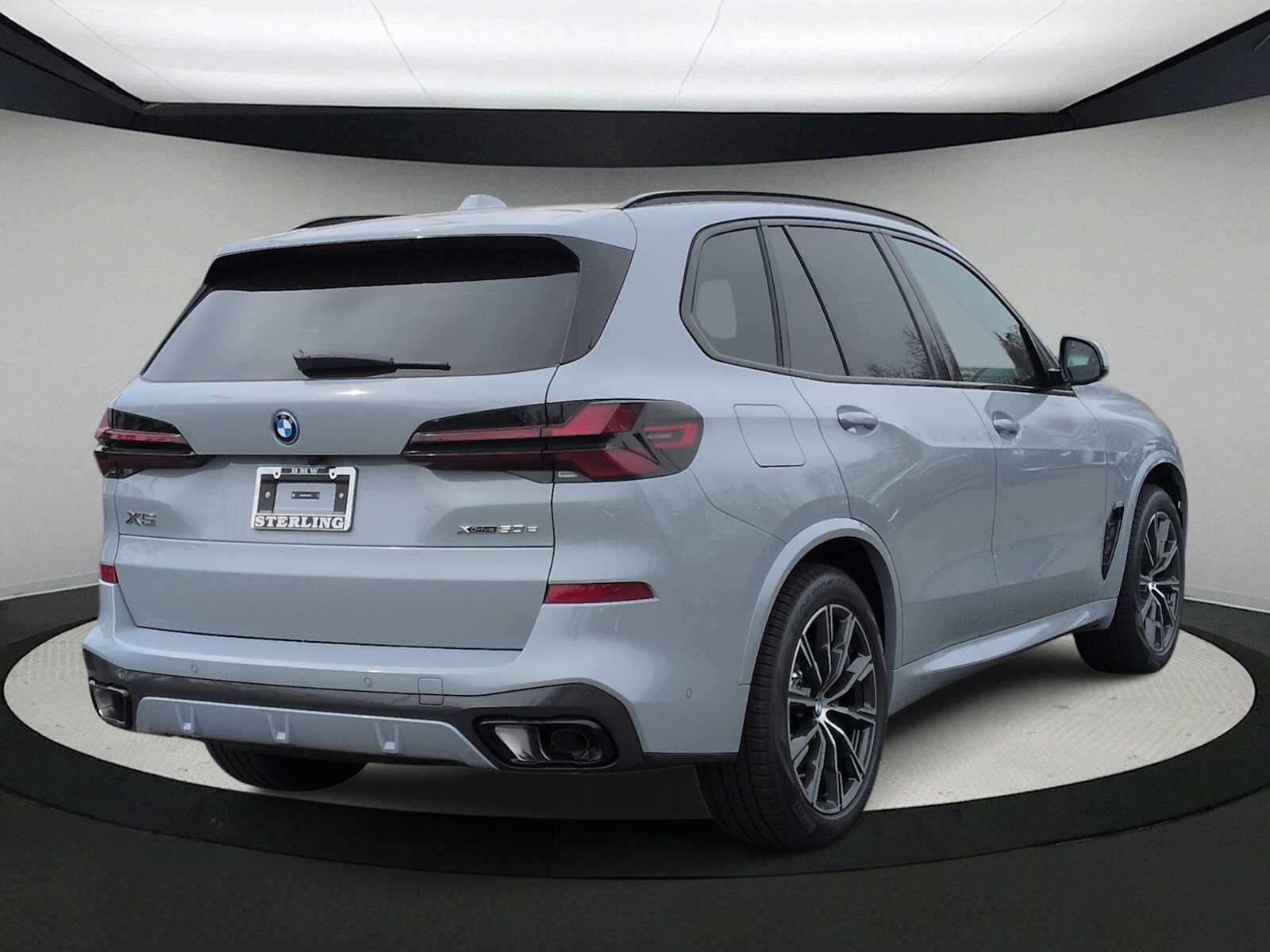 Thumbnail: 2026 BMW X5 - 8
