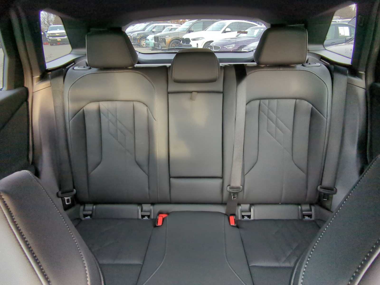 Thumbnail: 2025 BMW X3 - 6