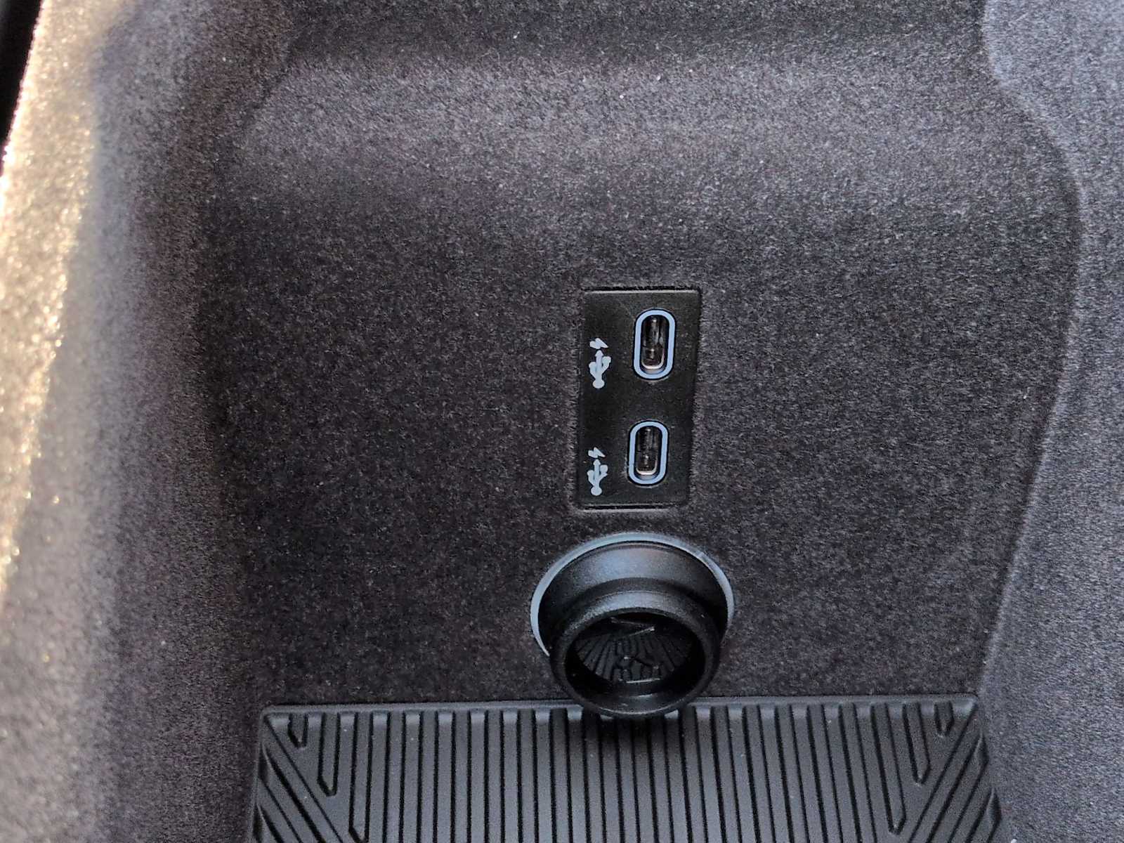 Thumbnail: 2023 BMW 7 Series - 34