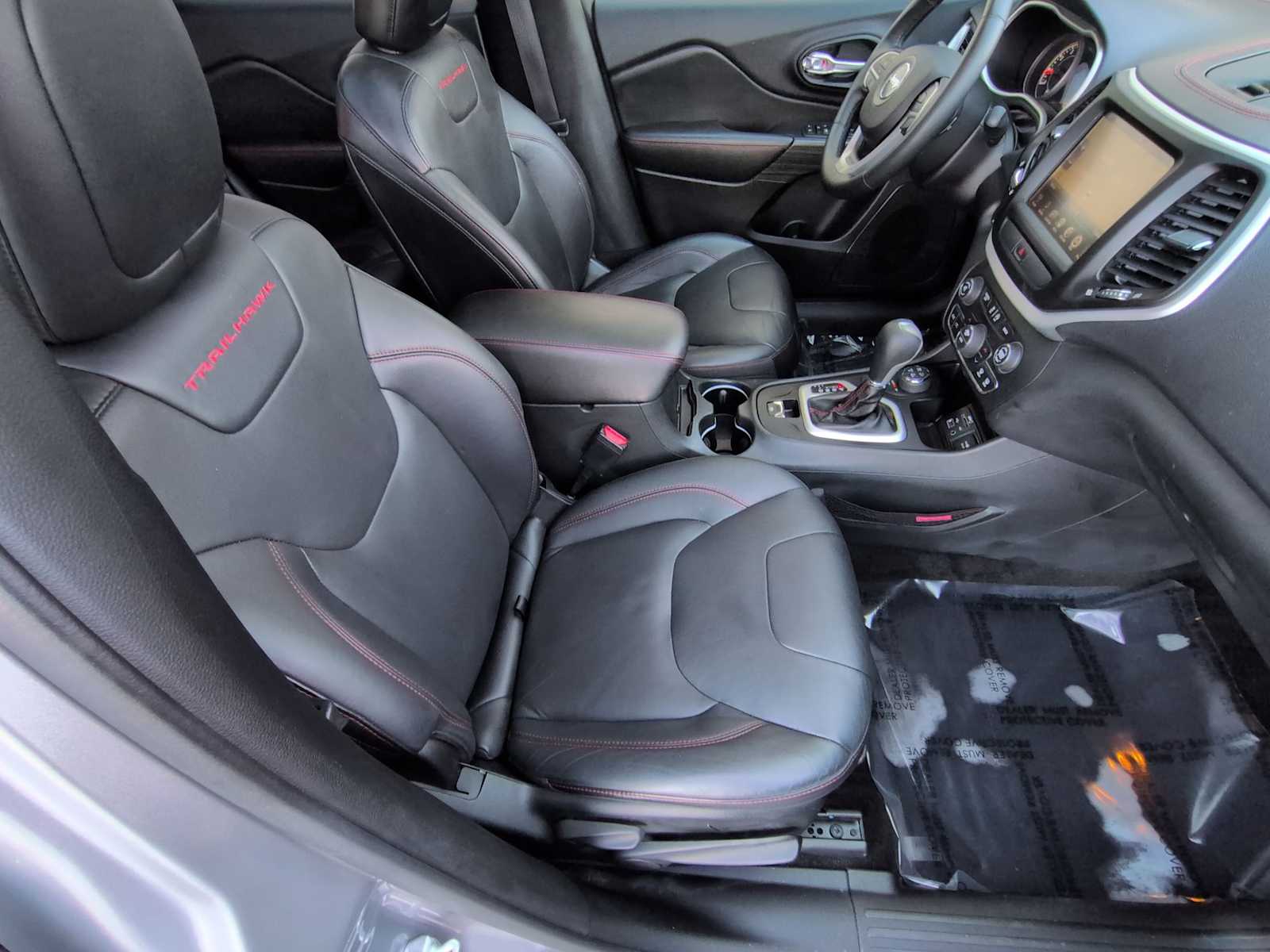 Thumbnail: 2015 Jeep Cherokee - 24