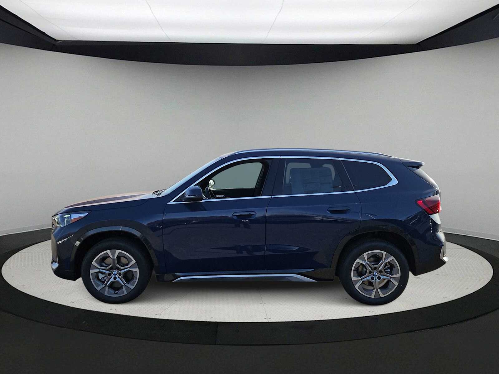 Thumbnail: 2026 BMW X1 - 5