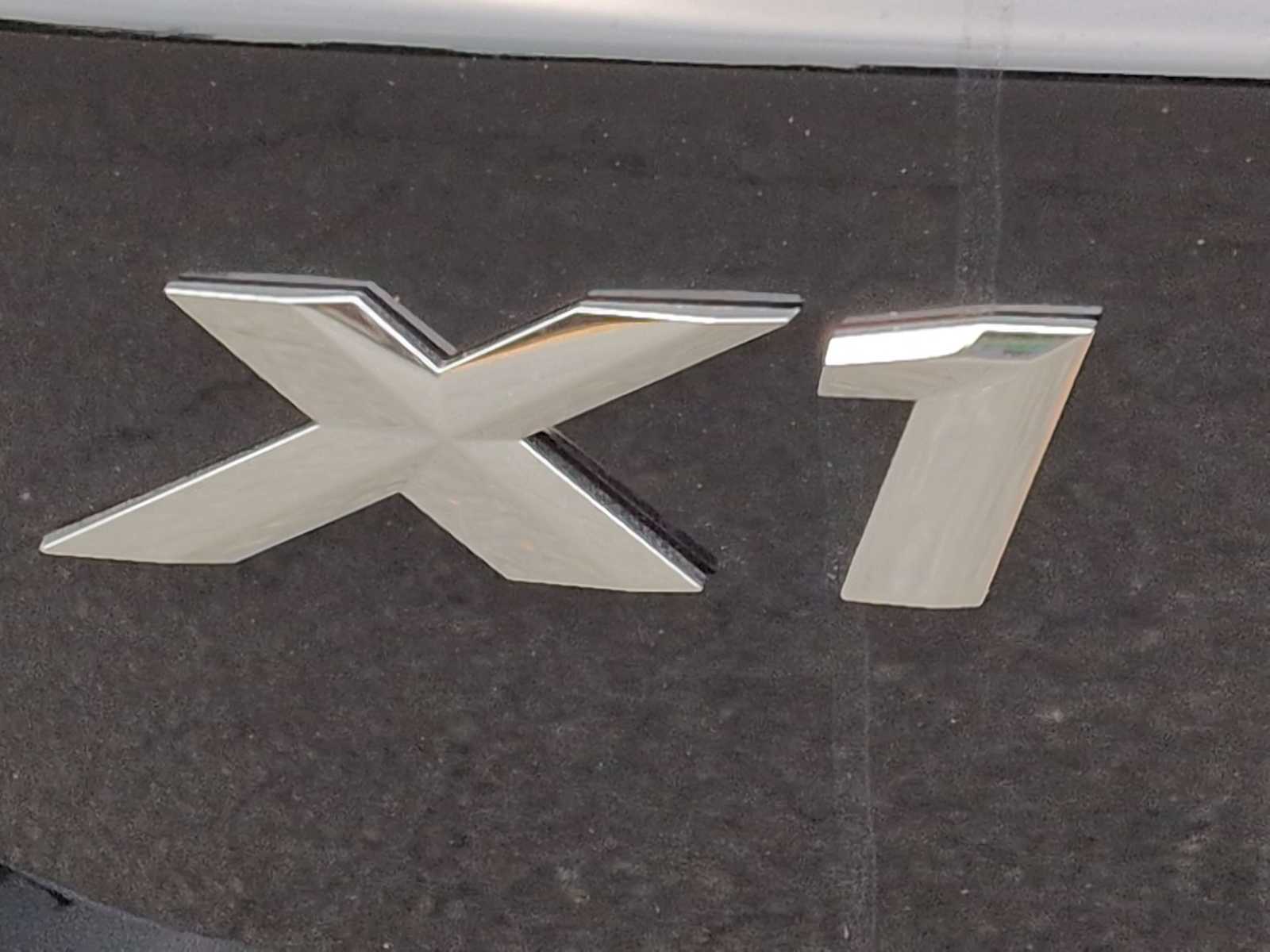 Thumbnail: 2026 BMW X1 - 13