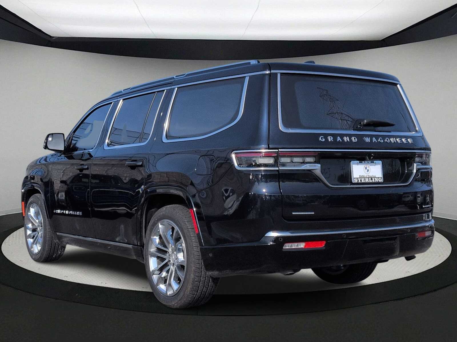 Thumbnail: 2023 Jeep Grand Wagoneer - 6