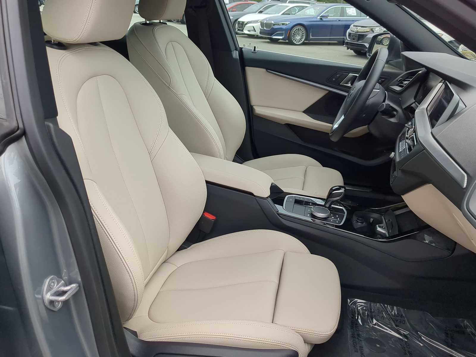 Thumbnail: 2024 BMW 2 Series - 24