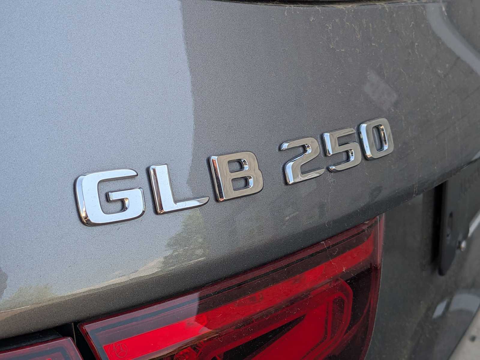 Thumbnail: 2020 Mercedes-Benz GLB - 13