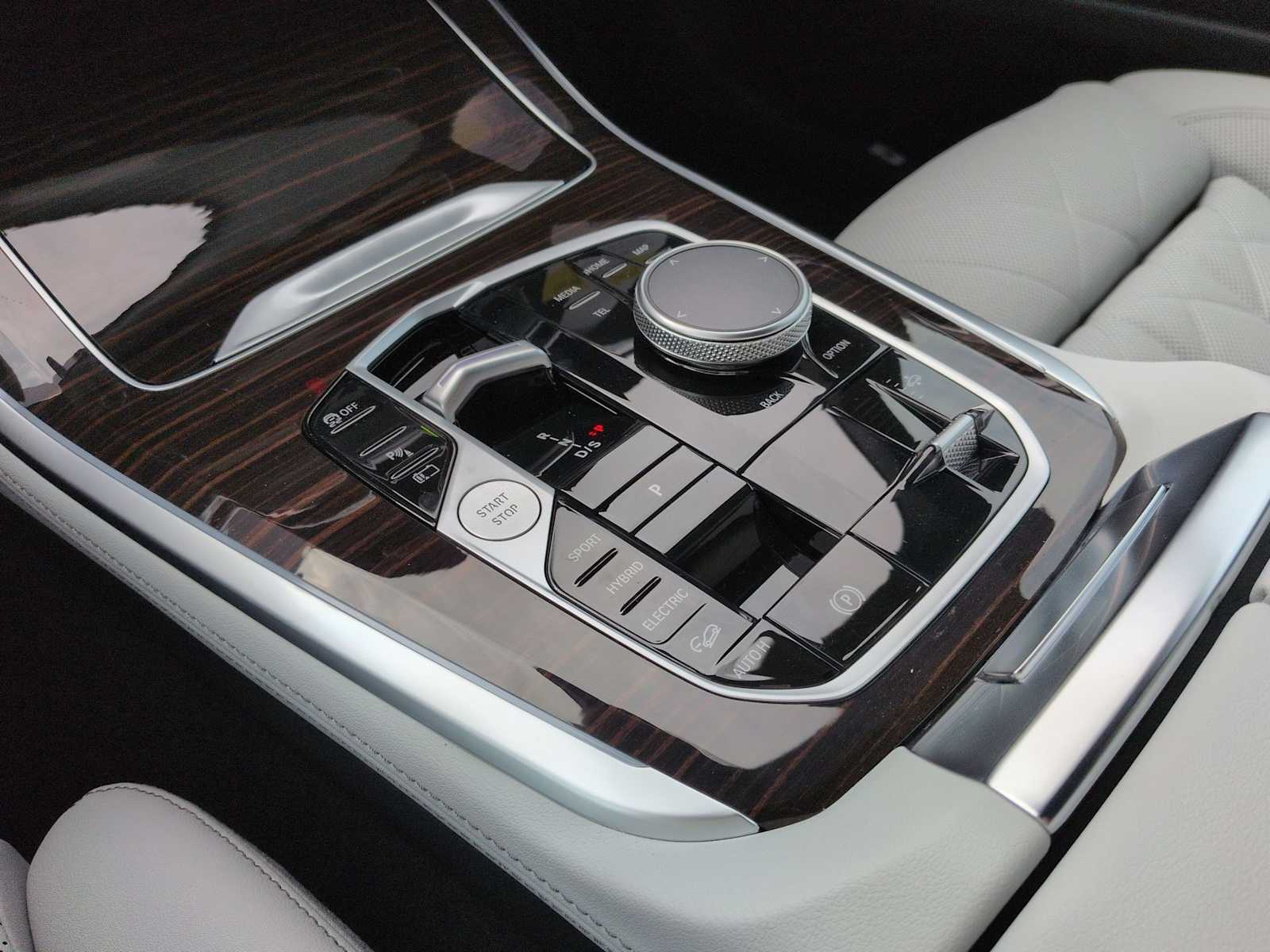 Thumbnail: 2026 BMW X5 - 35