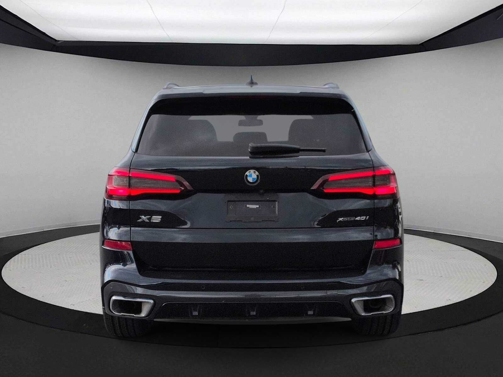 Thumbnail: 2023 BMW X5 - 7