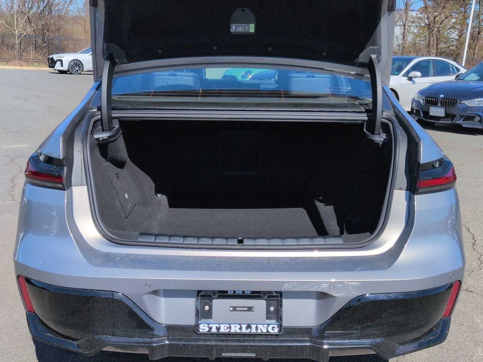 Thumbnail: 2026 BMW 7 Series - 36