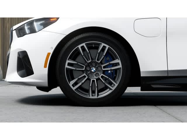 Thumbnail: 2026 BMW 5 Series - 7