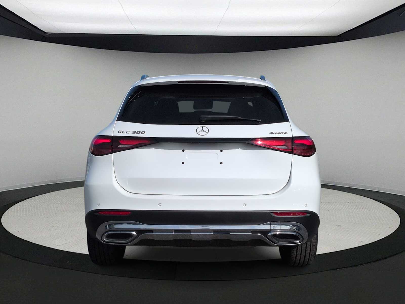 Thumbnail: 2023 Mercedes-Benz GLC - 7