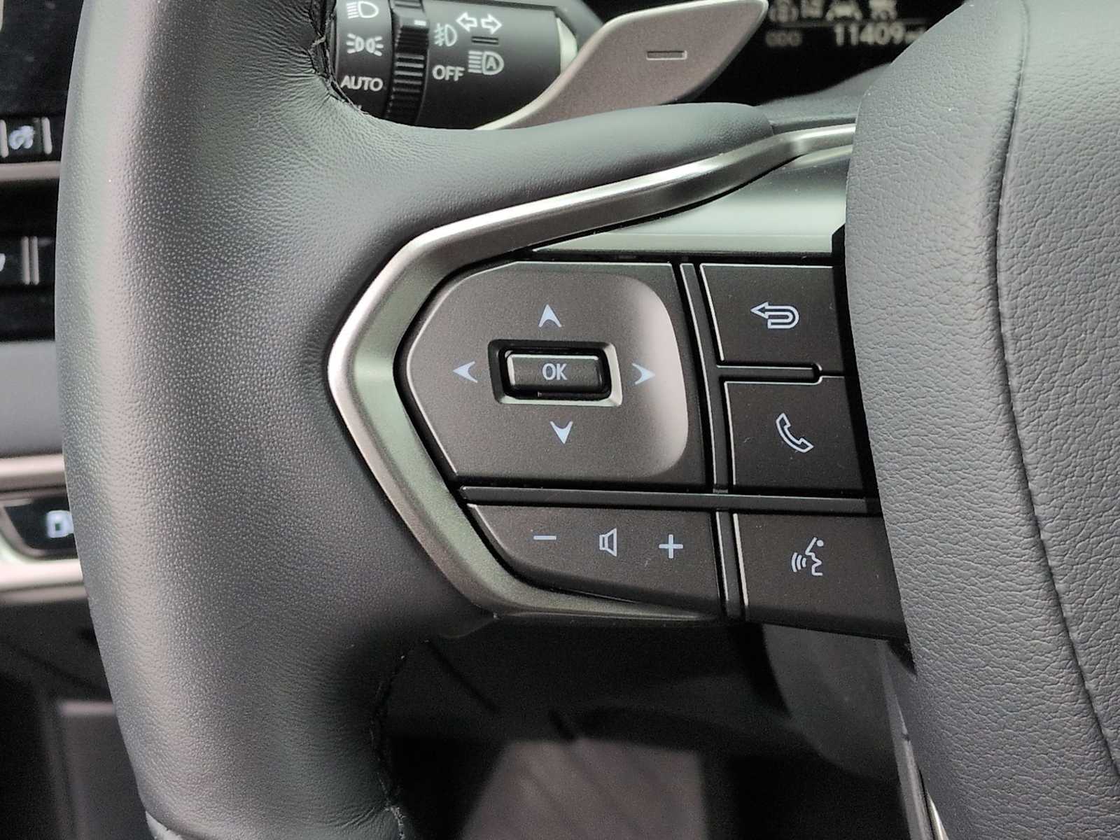 Thumbnail: 2024 Lexus RX - 25