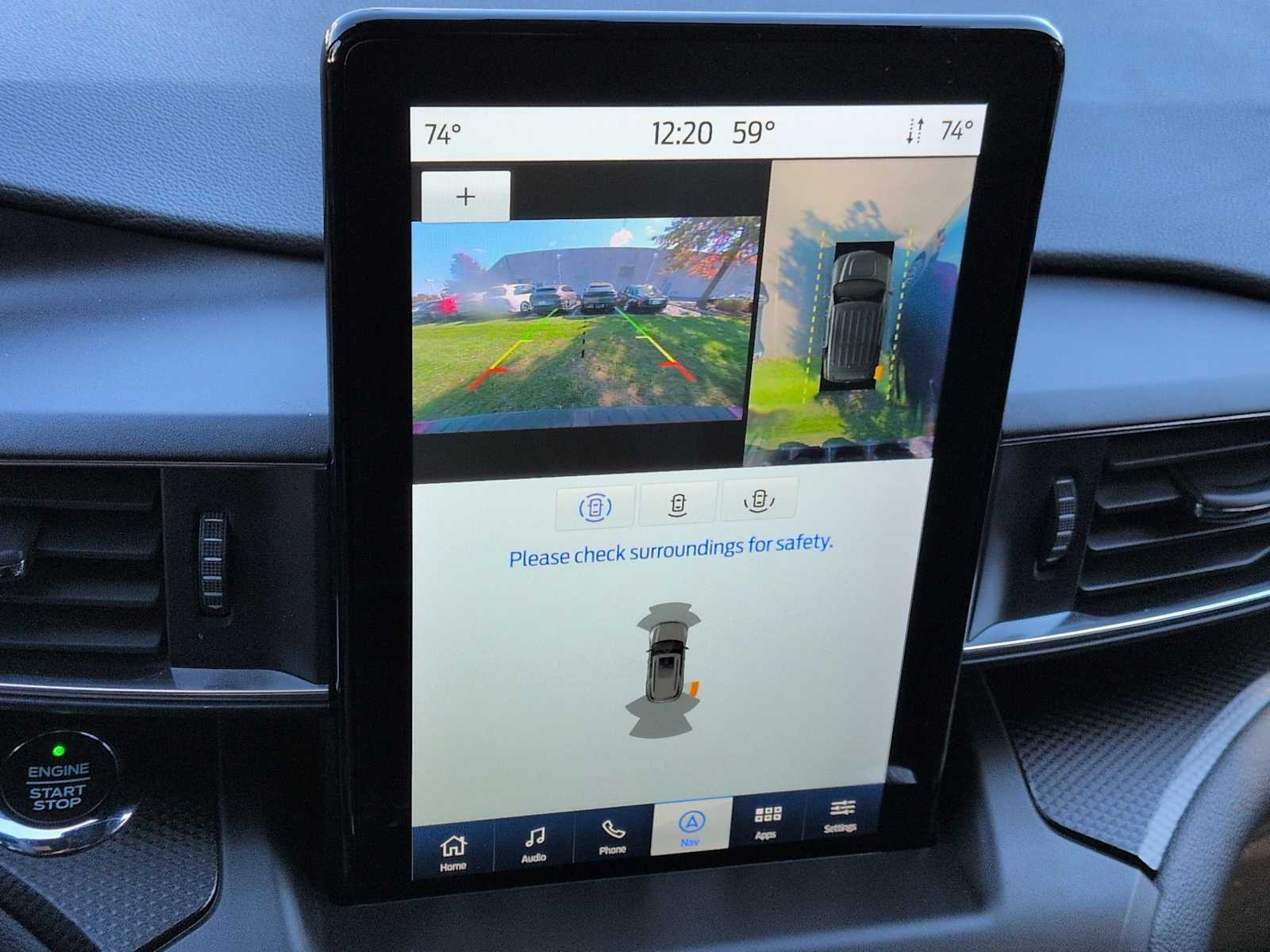 Thumbnail: 2020 Ford Explorer - 32