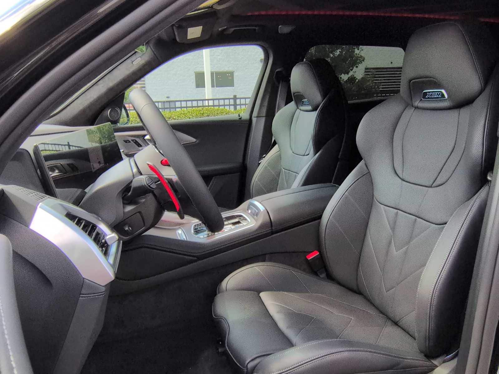 Thumbnail: 2026 BMW XM - 17