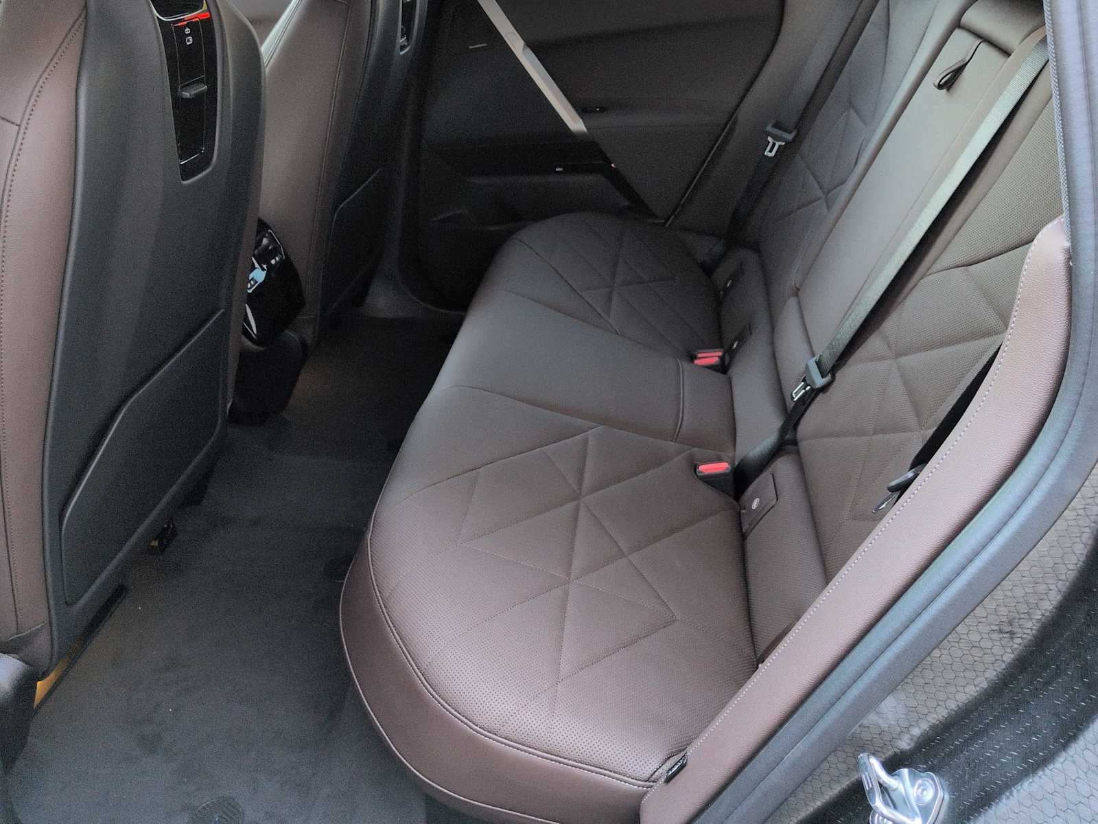 Thumbnail: 2026 BMW iX - 20