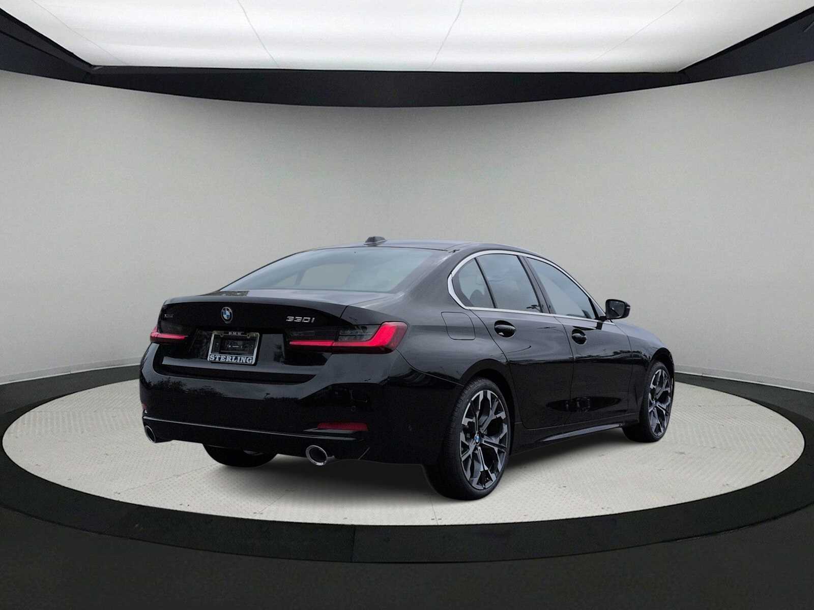 Thumbnail: 2026 BMW 3 Series - 8