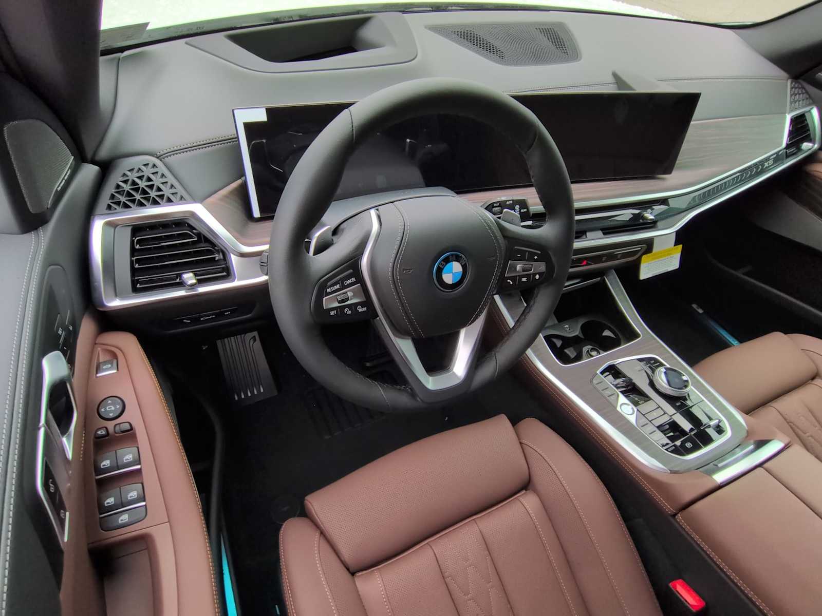 Thumbnail: 2026 BMW X5 - 10