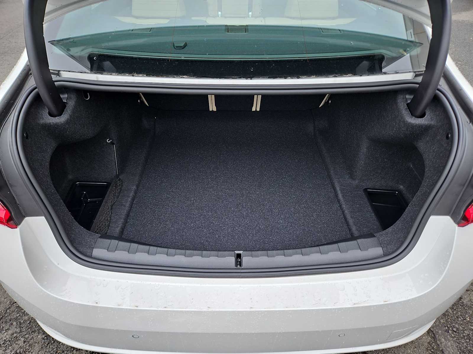 Thumbnail: 2025 BMW 3 Series - 37