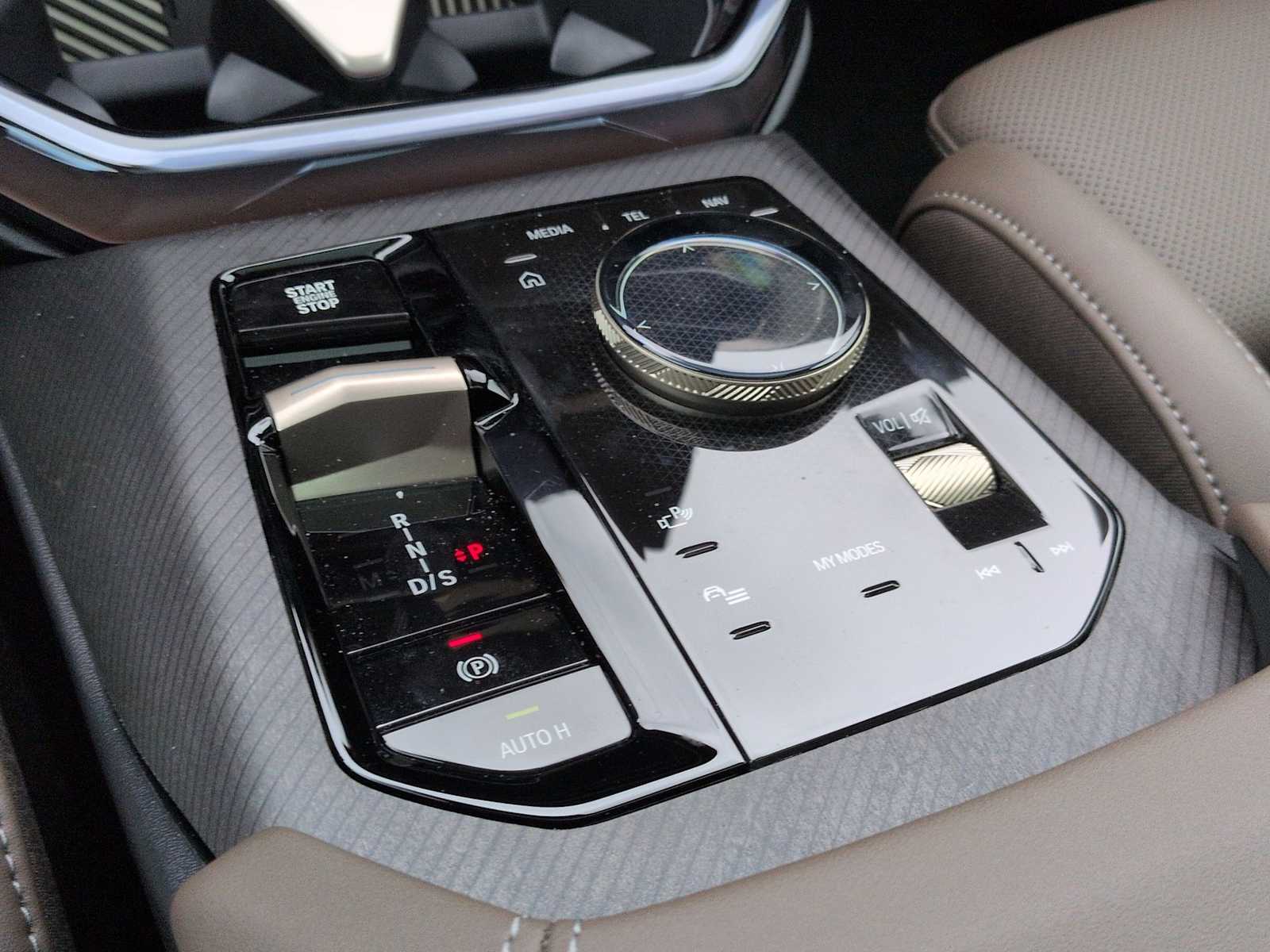 Thumbnail: 2025 BMW X3 - 33