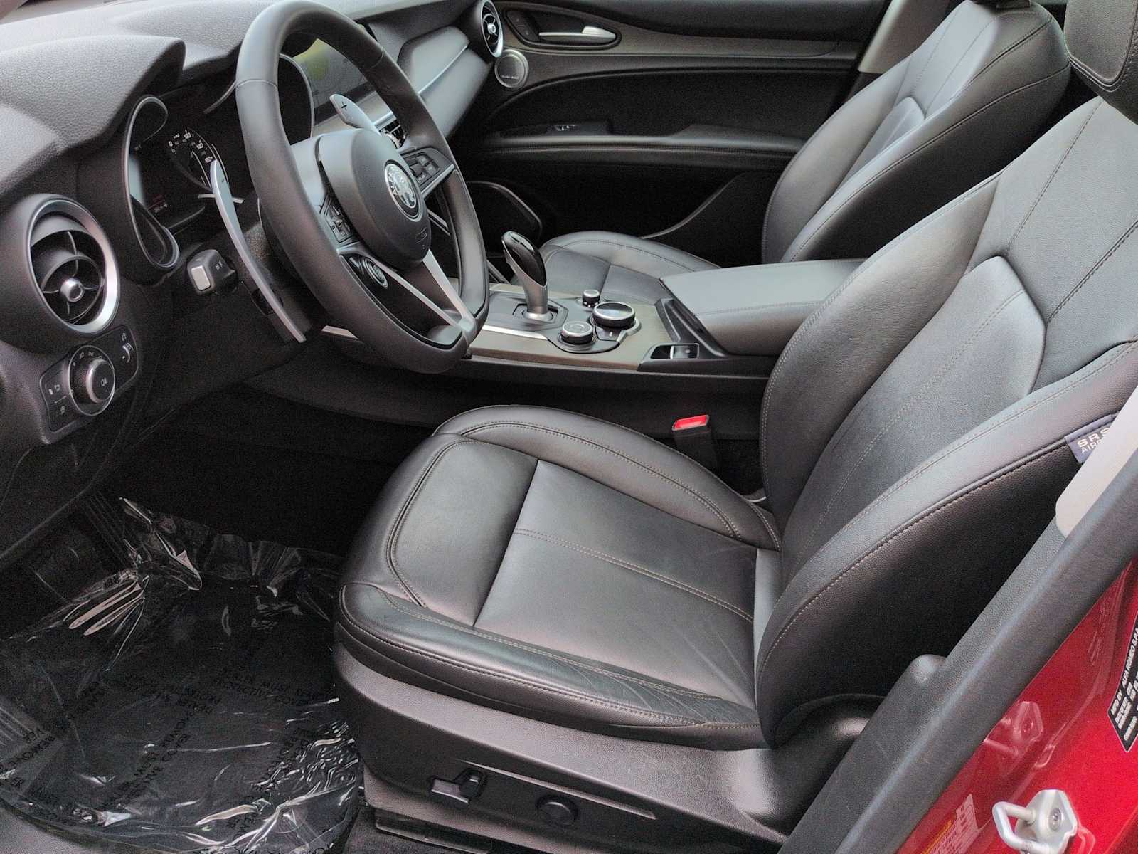 Thumbnail: 2019 Alfa Romeo Stelvio - 17