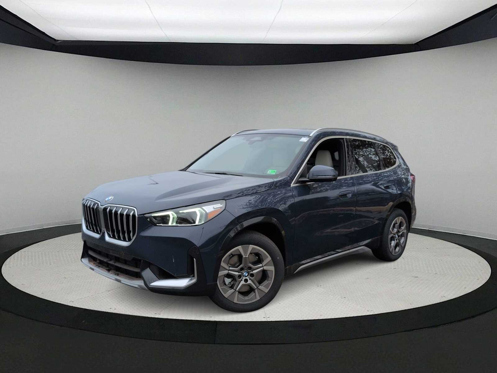 Thumbnail: 2026 BMW X1 - 1
