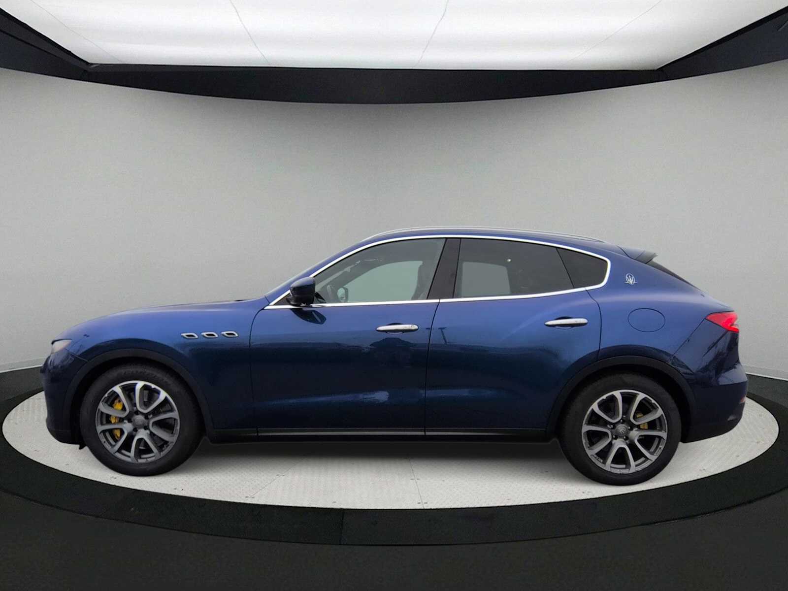 Thumbnail: 2017 Maserati Levante - 5