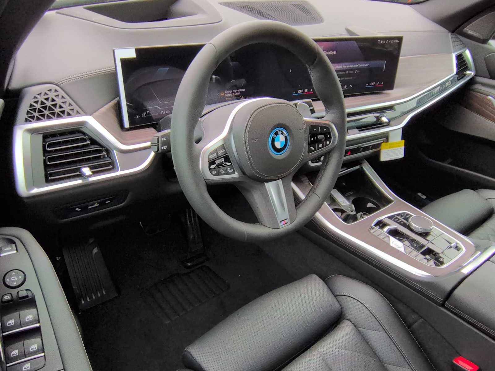 Thumbnail: 2026 BMW X5 - 10