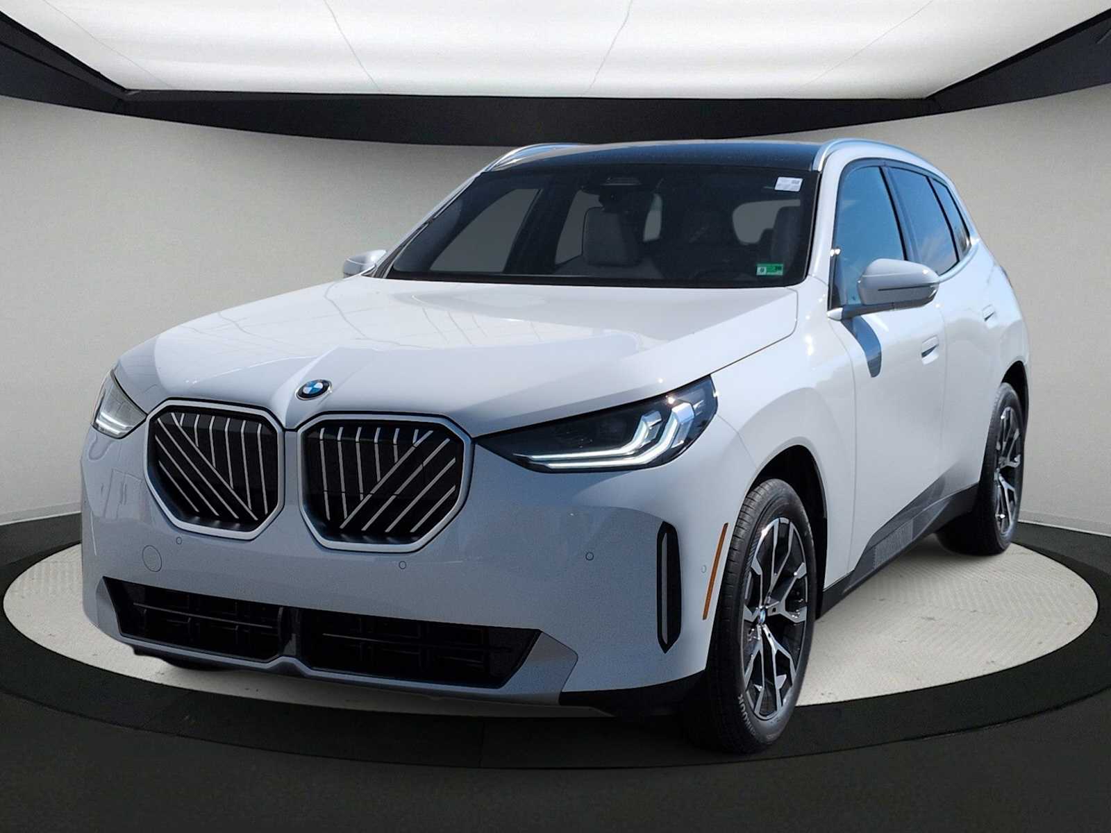 Thumbnail: 2026 BMW X3 - 4