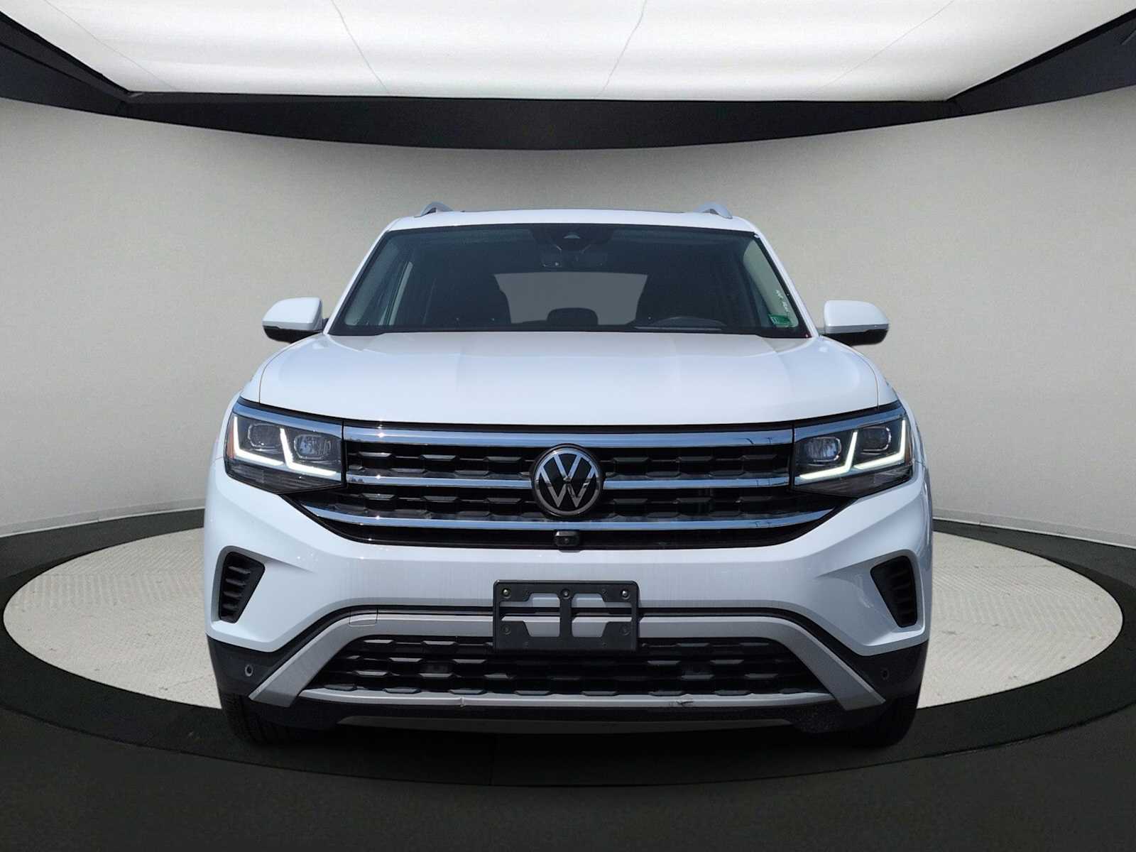 Thumbnail: 2021 Volkswagen Atlas - 3
