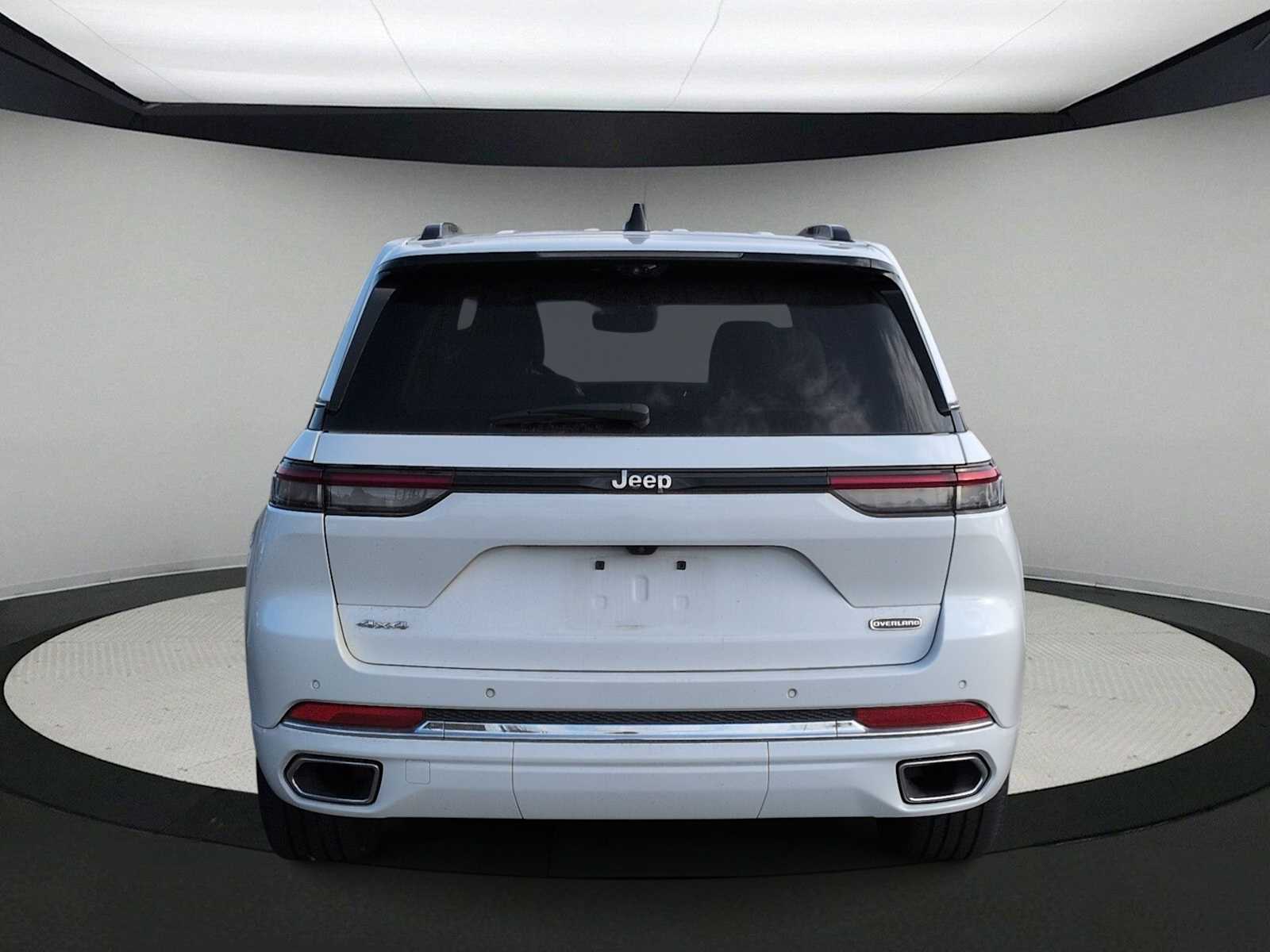 Thumbnail: 2023 Jeep Grand Cherokee - 7