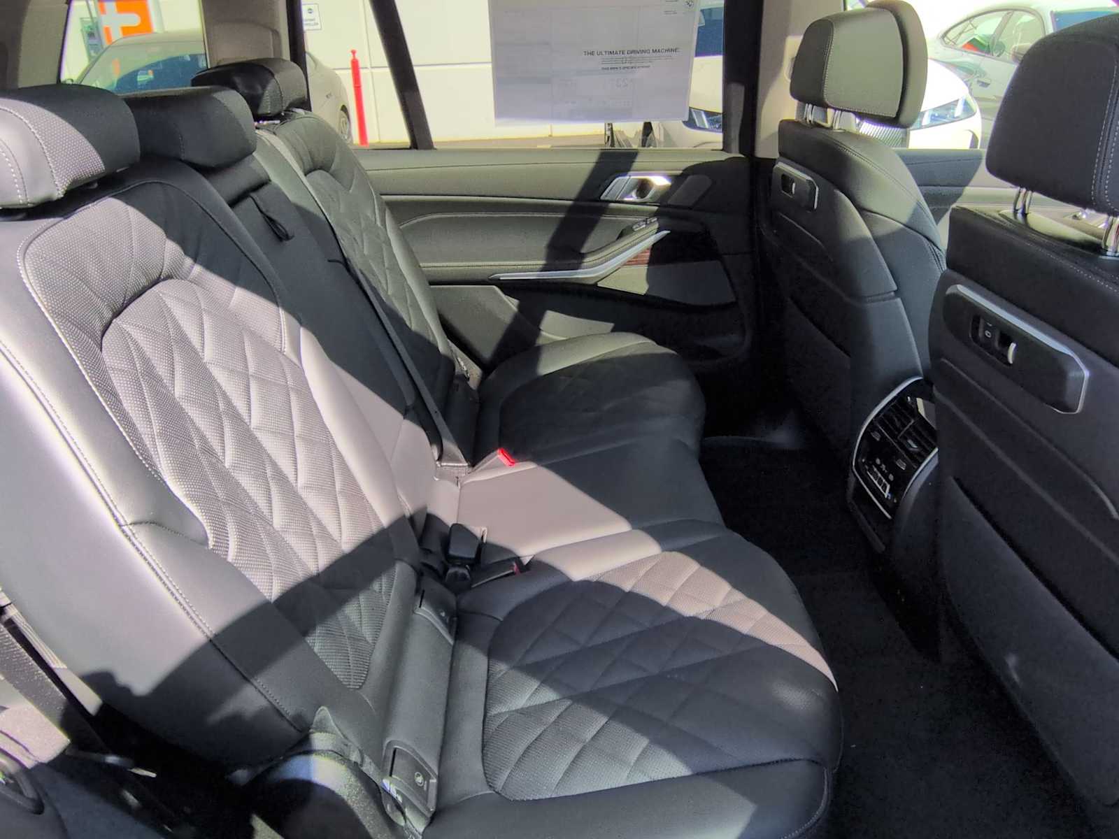 Thumbnail: 2026 BMW X7 - 22