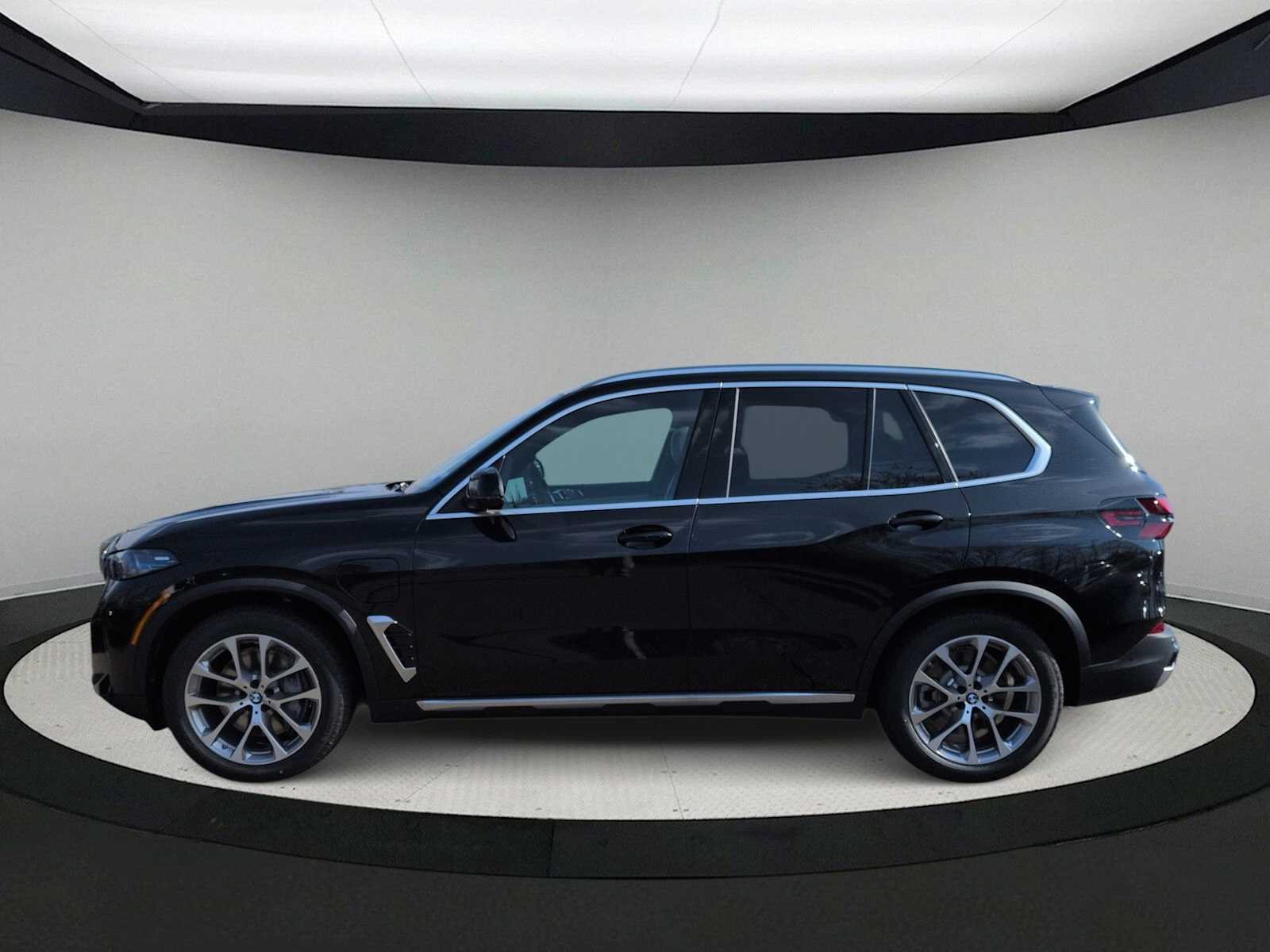 Thumbnail: 2026 BMW X5 - 5