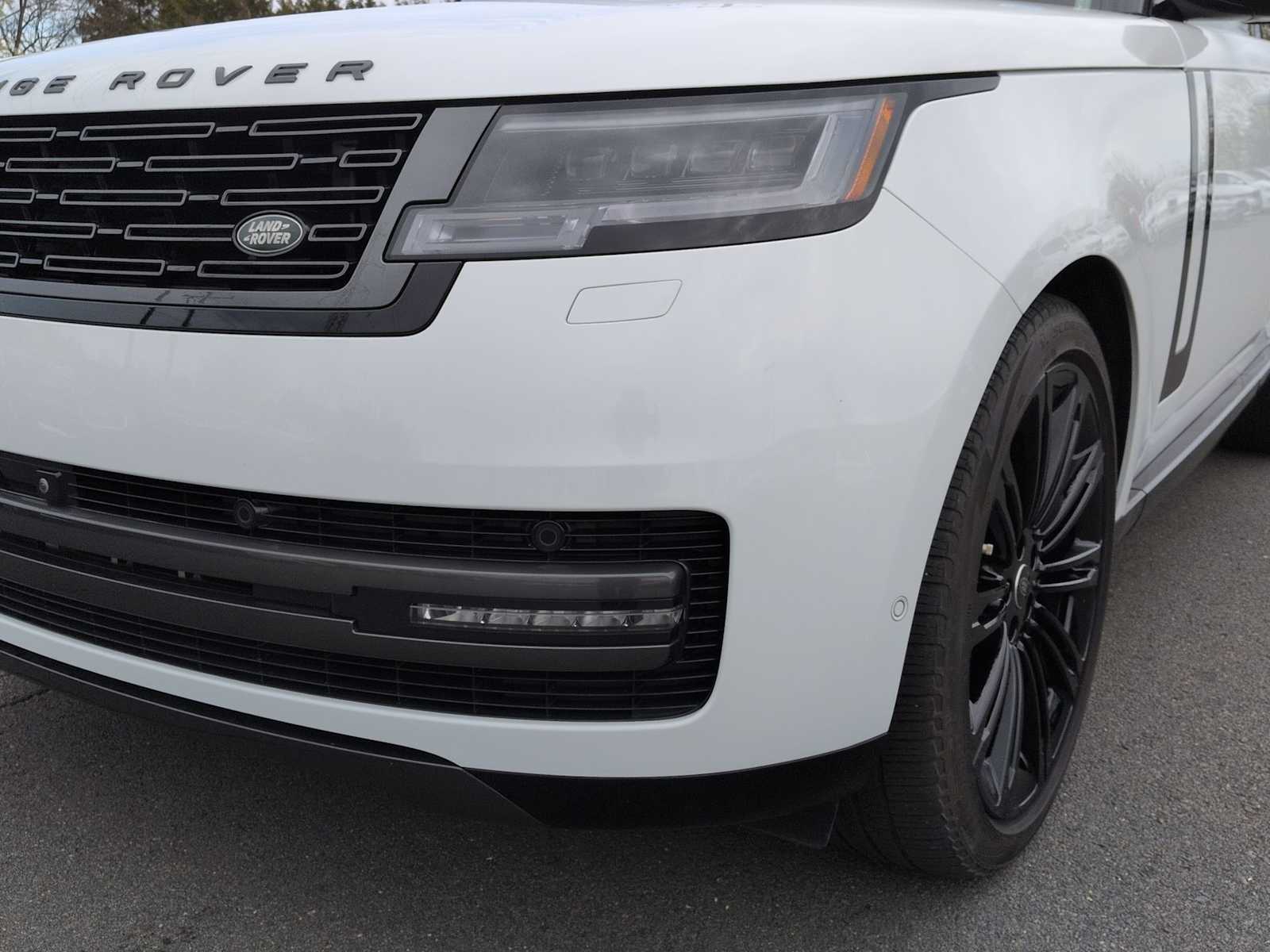 Thumbnail: 2024 Land Rover Range Rover - 11