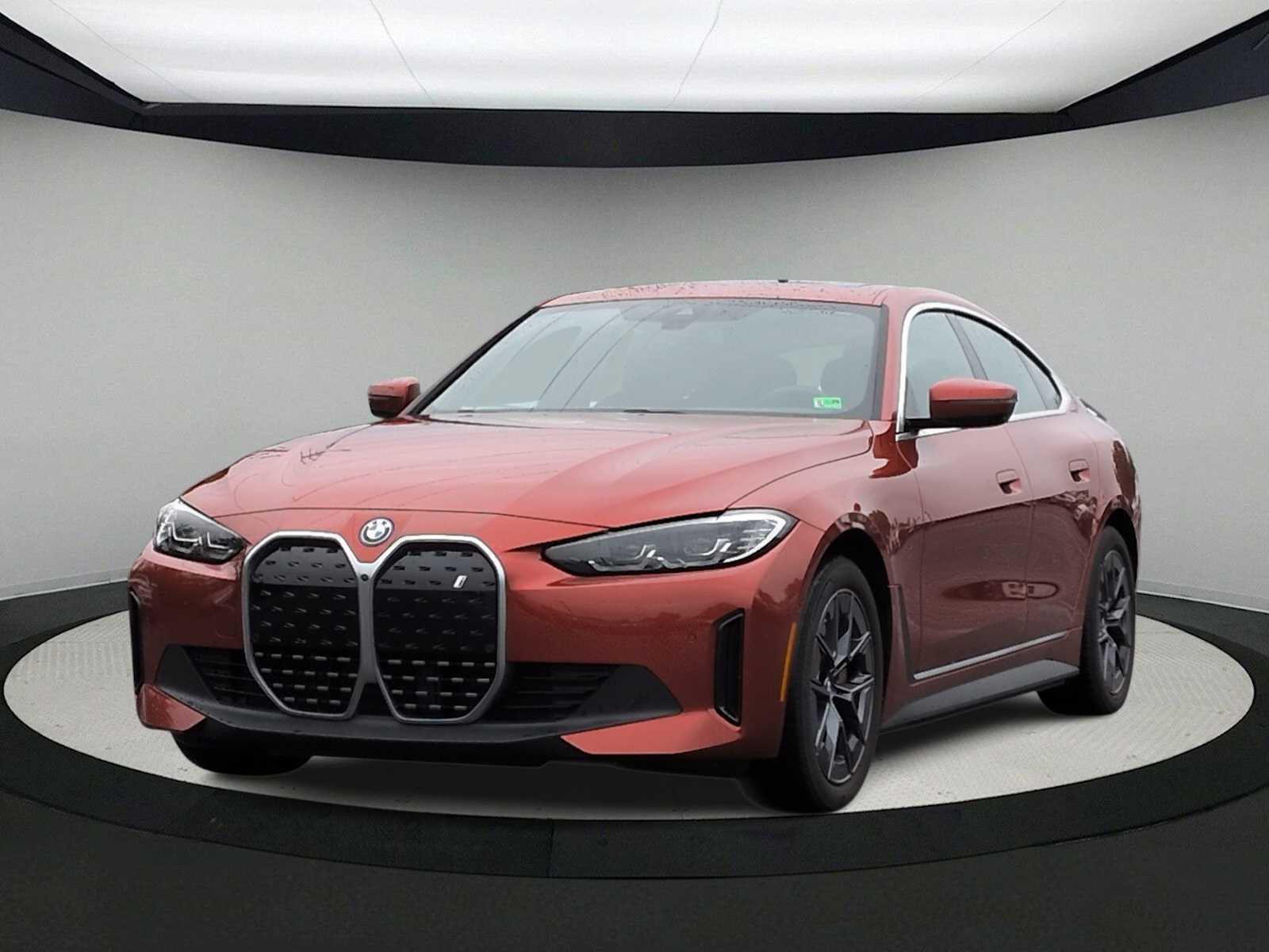 Thumbnail: 2023 BMW i4 - 4