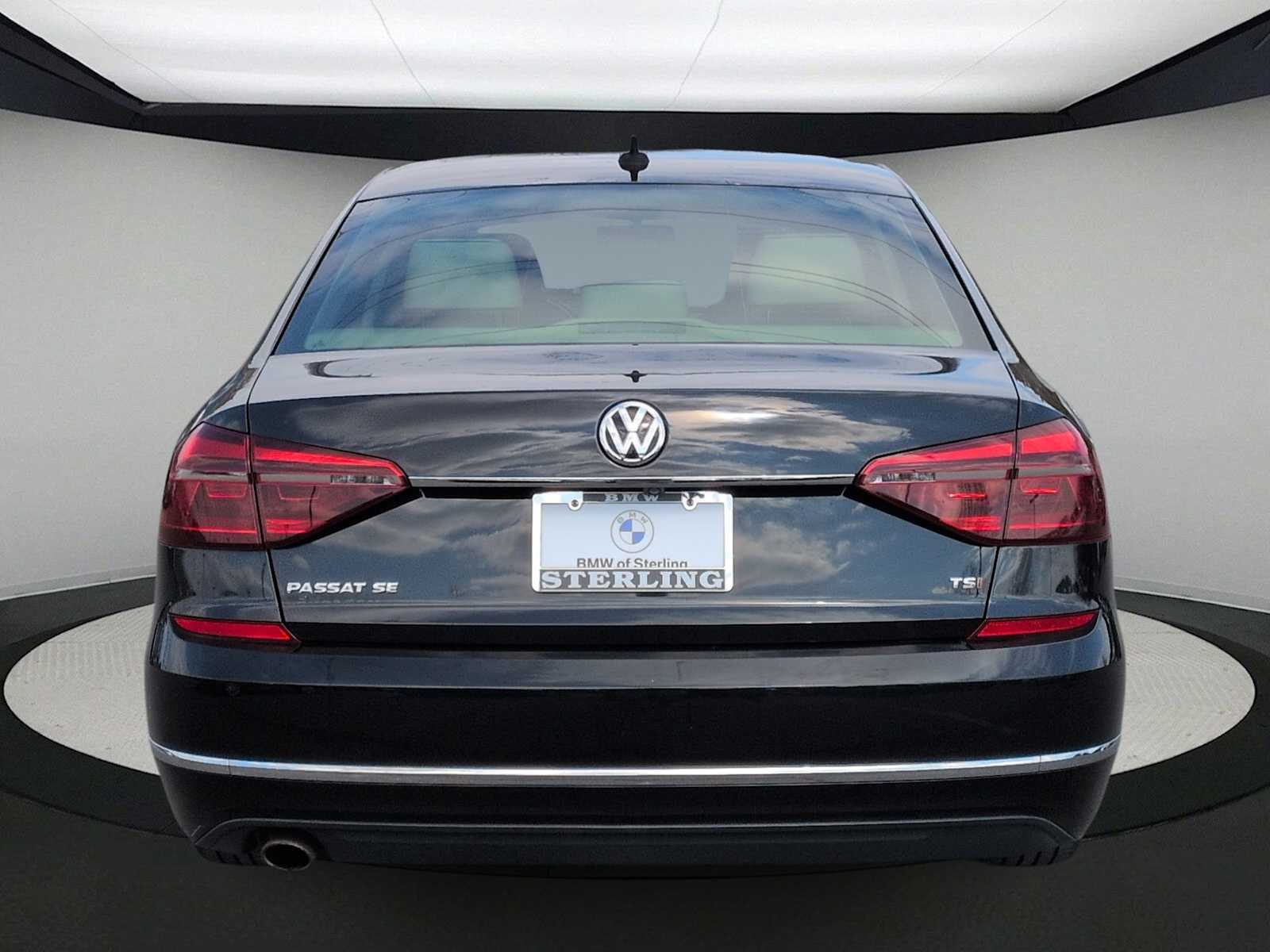 Thumbnail: 2018 Volkswagen Passat - 7