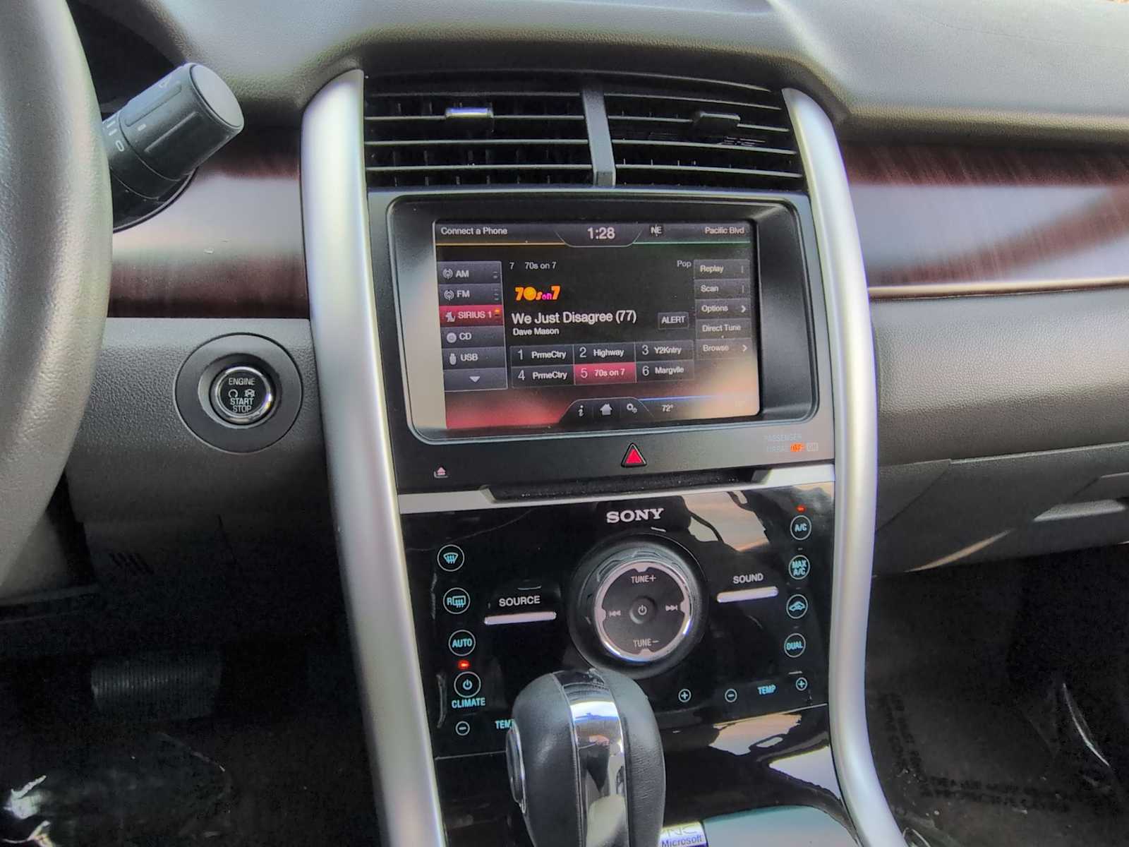 Thumbnail: 2013 Ford Edge - 28