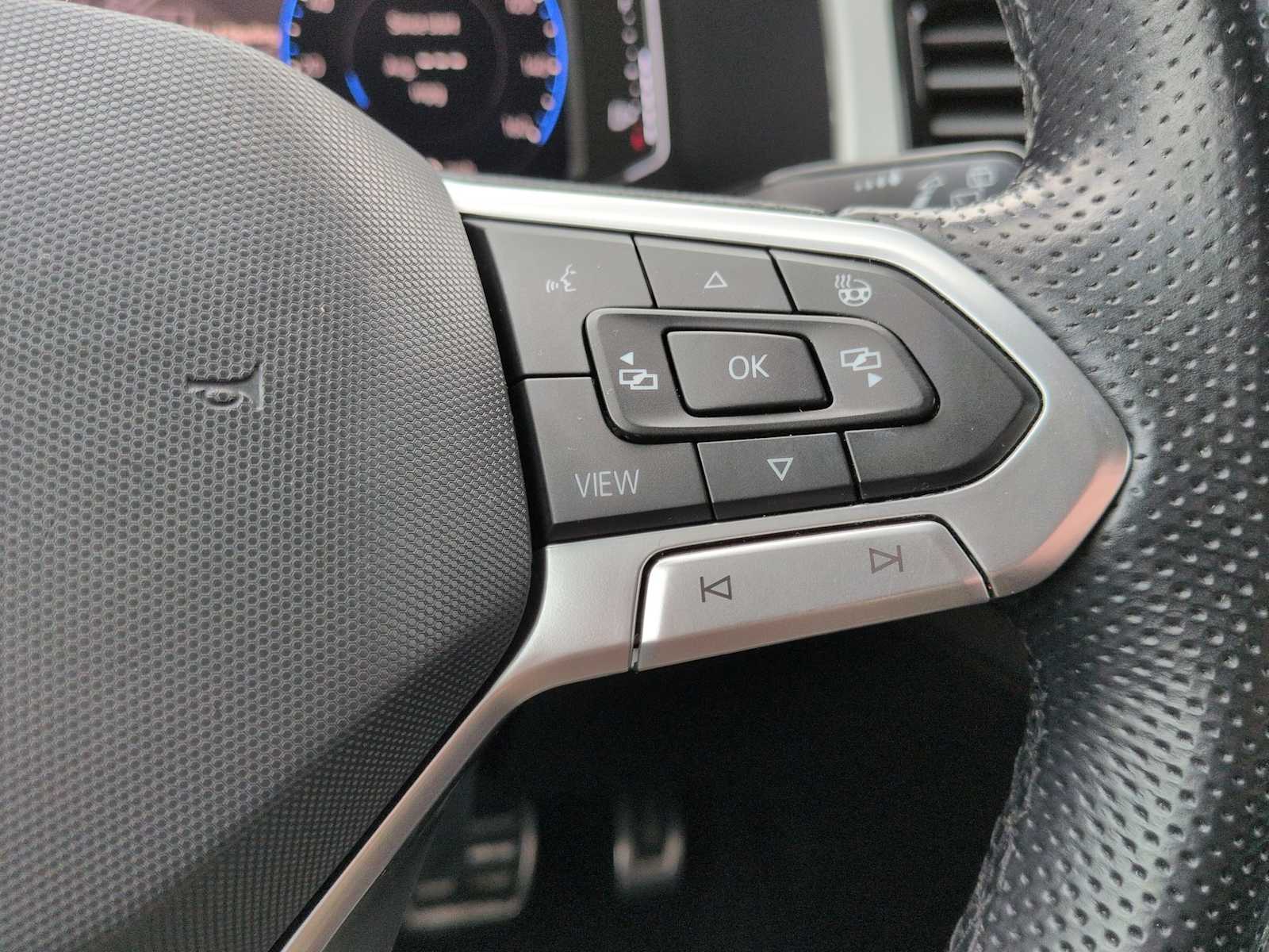 Thumbnail: 2021 Volkswagen Atlas - 27