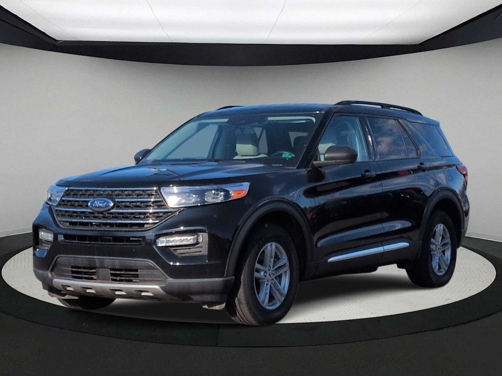 Thumbnail: 2023 Ford Explorer - 4