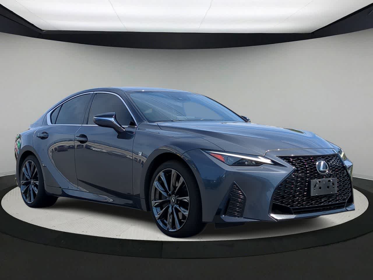 Thumbnail: 2021 Lexus IS - 2