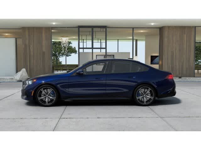 Thumbnail: 2027 BMW 5 Series - 4