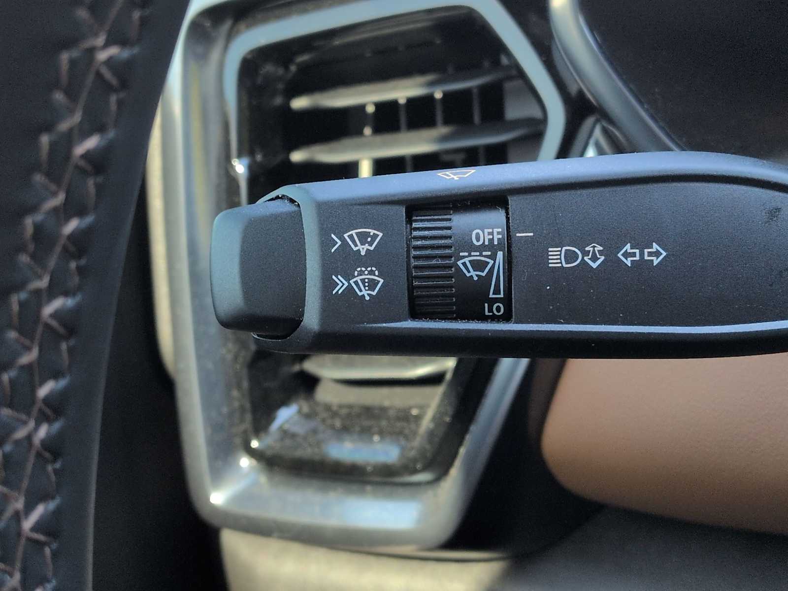 Thumbnail: 2024 GMC Canyon - 28