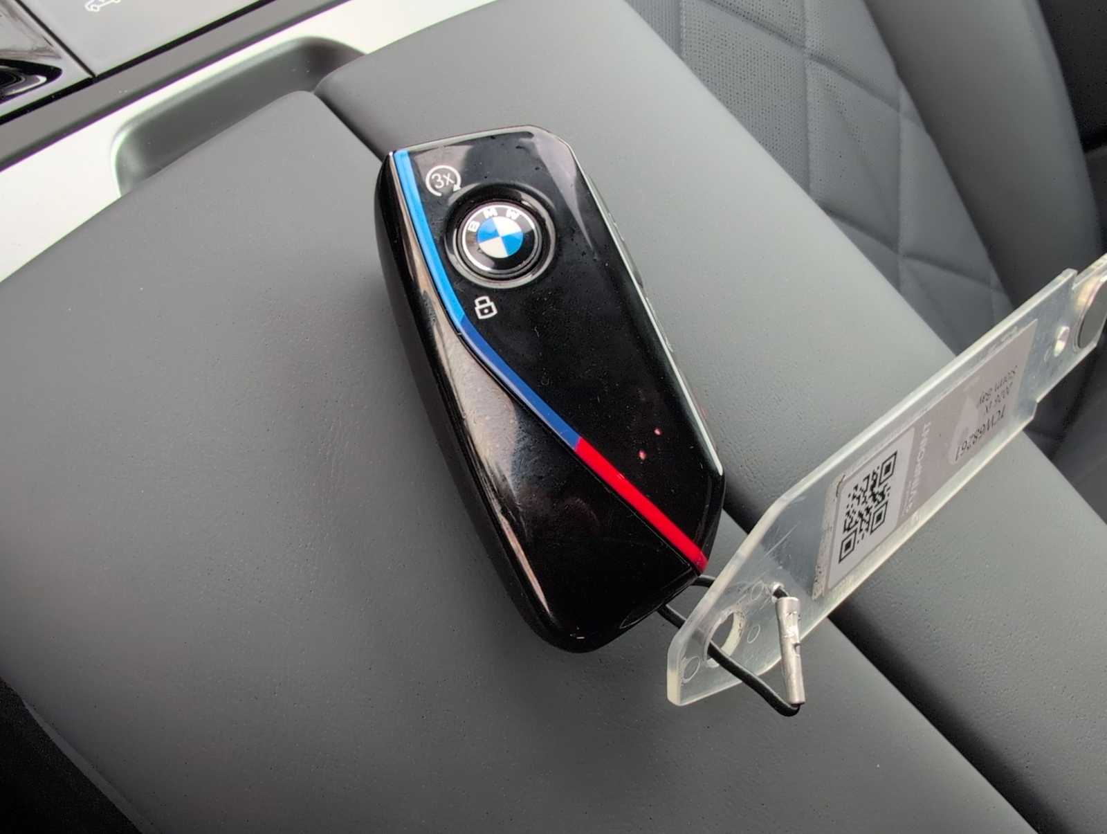 Thumbnail: 2026 BMW iX - 34