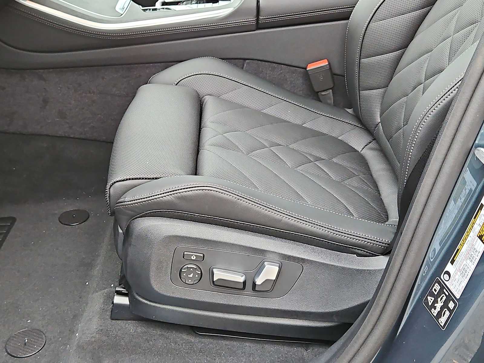 Thumbnail: 2026 BMW X5 - 18