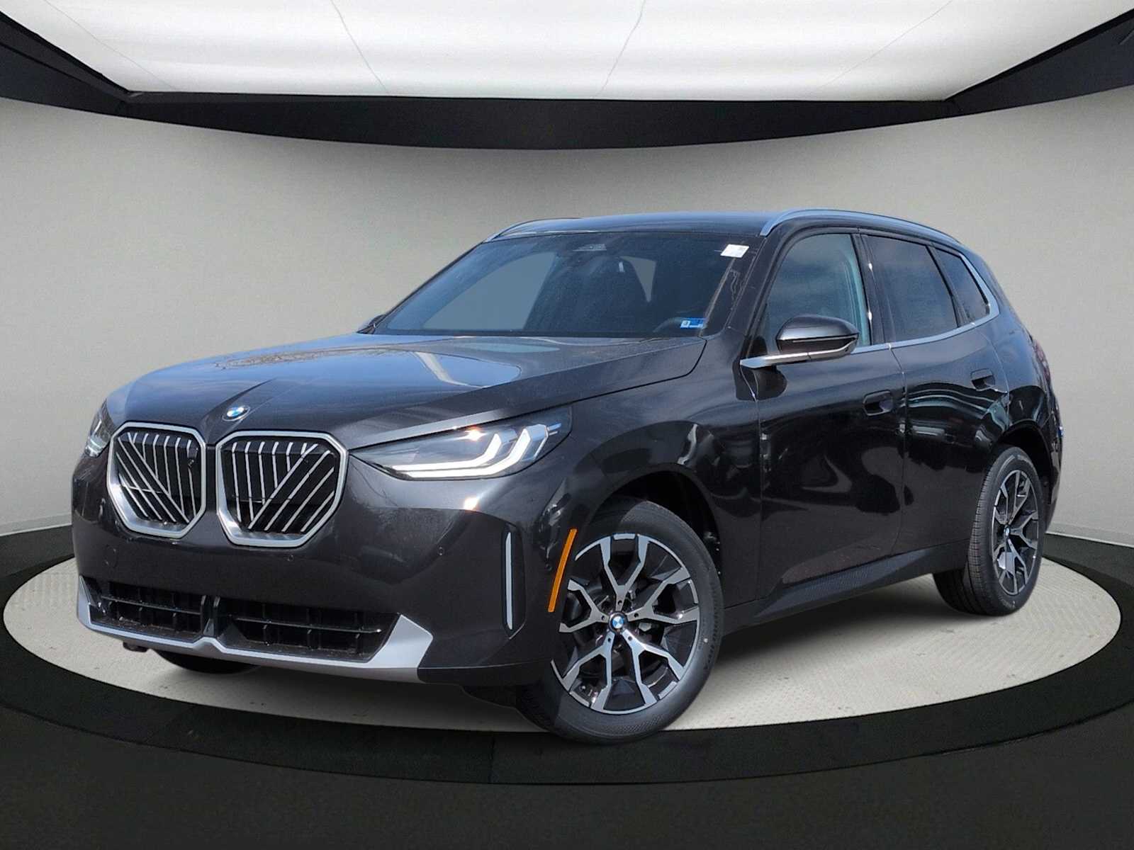 Thumbnail: 2026 BMW X3 - 1
