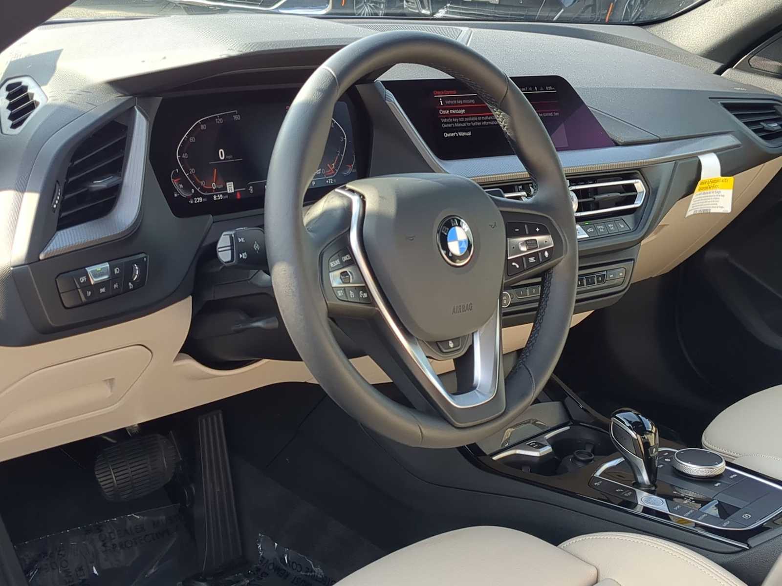 Thumbnail: 2024 BMW 2 Series - 10