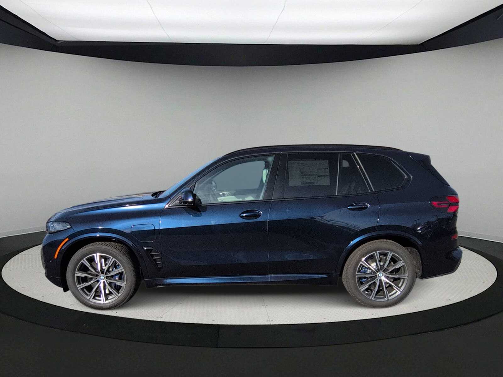 Thumbnail: 2026 BMW X5 - 5