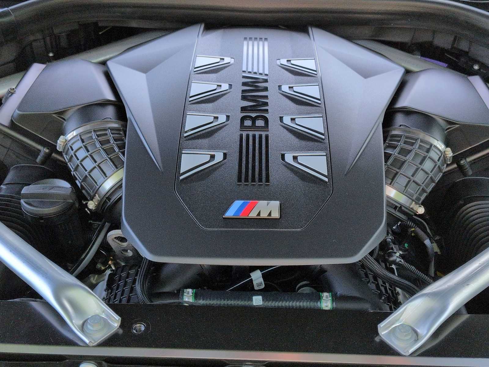 Thumbnail: 2027 BMW X7 - 15