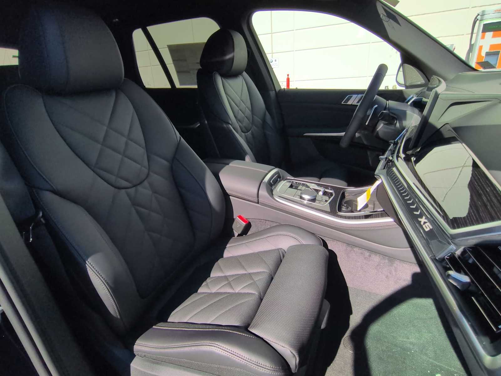 Thumbnail: 2026 BMW X5 - 24