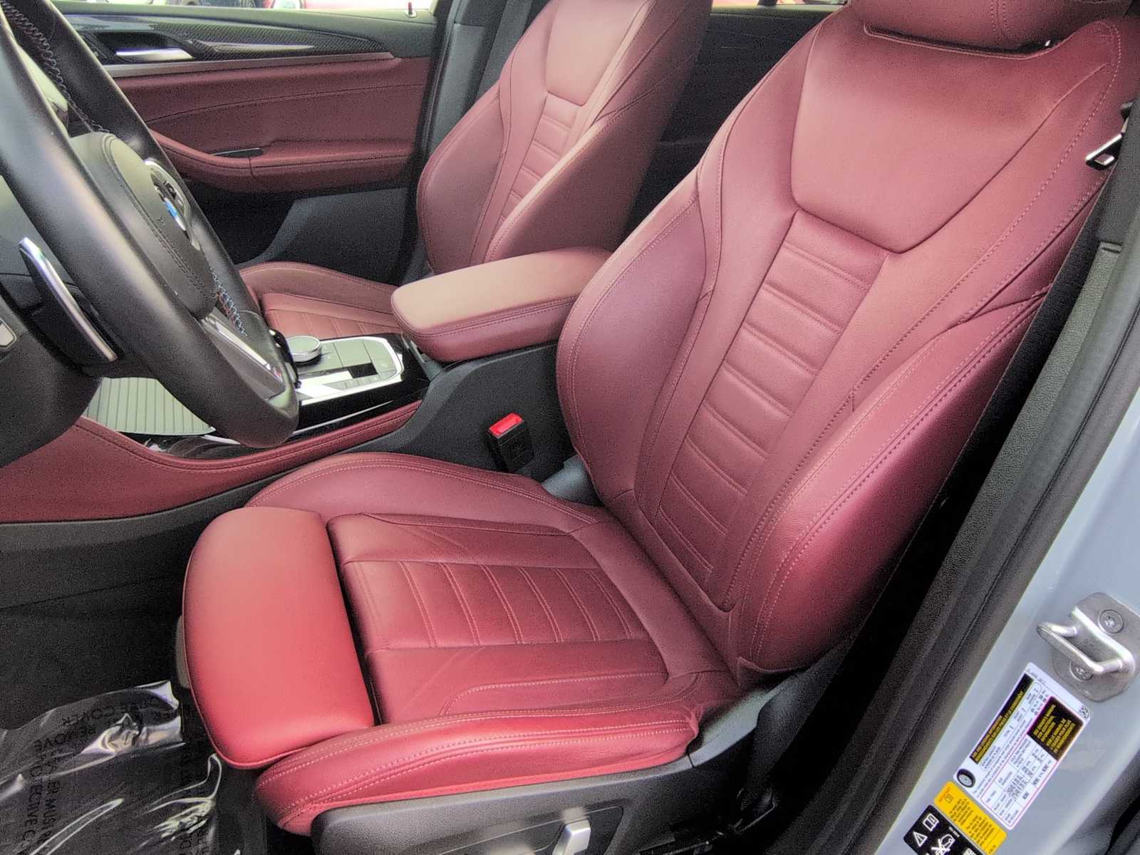 Thumbnail: 2023 BMW X4 - 16